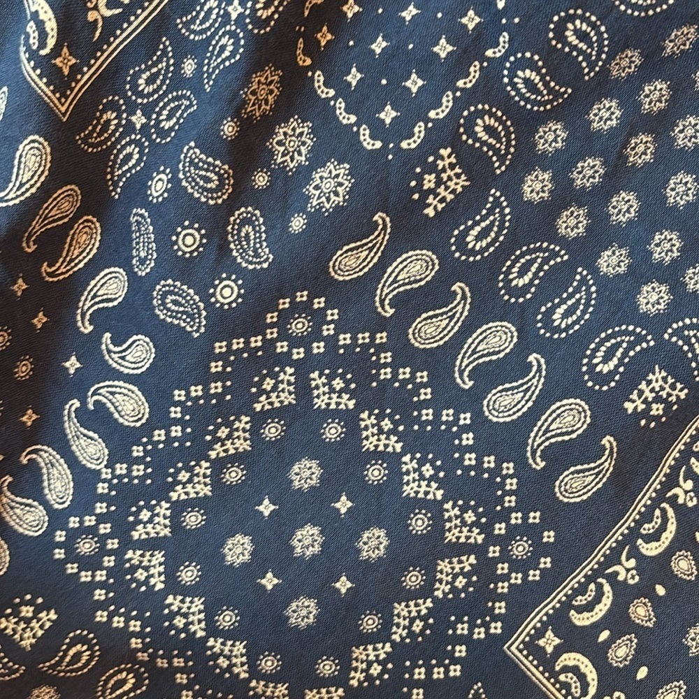 Old Navy Tank Top Blue Bandana Tie Strap Paisley NWT Size Medium - Picture 3 of 8